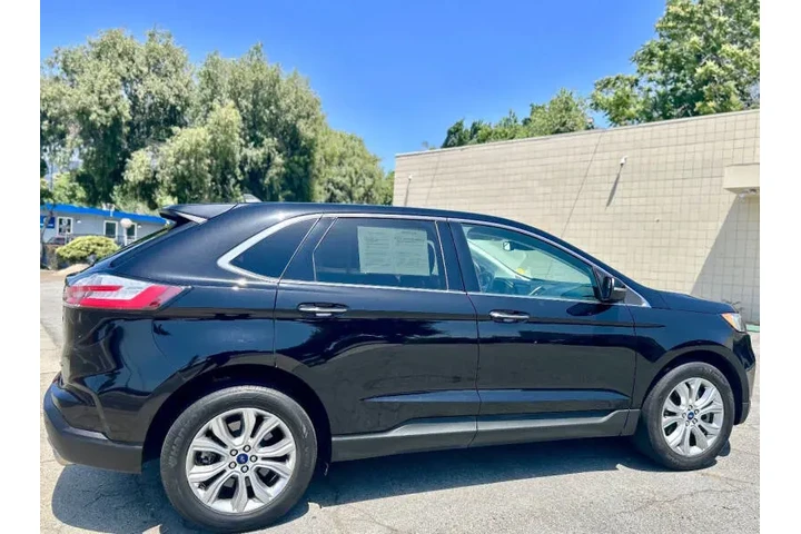 2022 Edge Titanium image 8