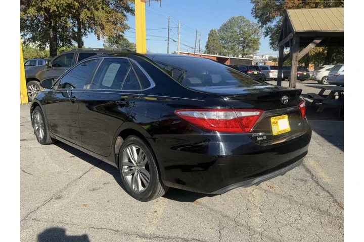 2016 Camry LE image 5