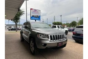 $15499 : 2013 Grand Cherokee Overland thumbnail