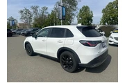 $30998 : Honda HR-V 2023 AWD Sport 4d thumbnail