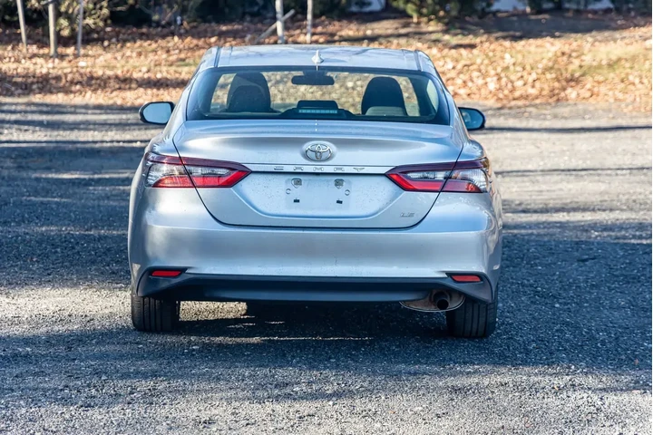 $19995 : Toyota Camry 2024 LE 4dr Sed image 7