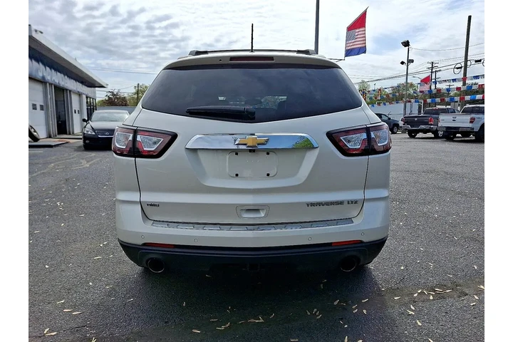 $10500 : 2013 Traverse LTZ AWD image 5