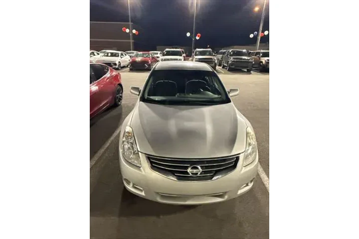 $6043 : Nissan Altima 2012 2.5 S 4dr image 1