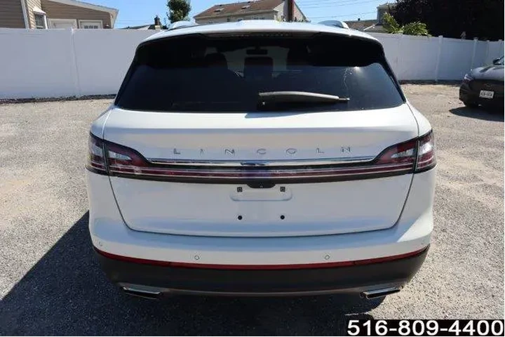 $30147 : Lincoln Nautilus 2021 AWD Re image 6