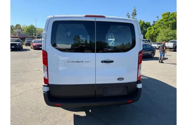 $34000 : Ford Transit 2024 250 3dr SW image 4