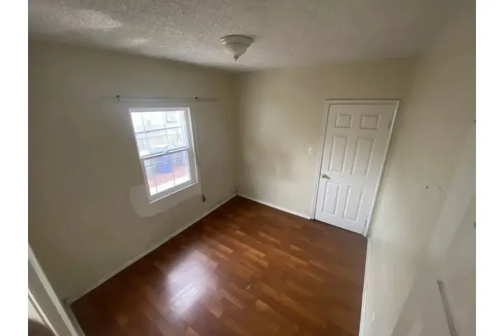 $1350 : 🏠 CUARTO EN RENTA image 3