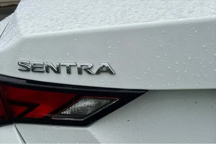 $19990 : Nissan Sentra 2025 SV 4dr Se image 6