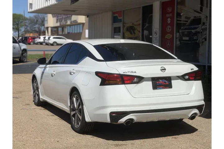 $17999 : 2020 Altima 2.5 SR image 7