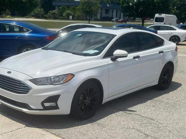 $15990 : 2019 FORD FUSION image 4