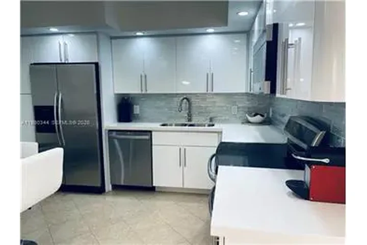 $4200 : Rental property with 2 bedro image 10