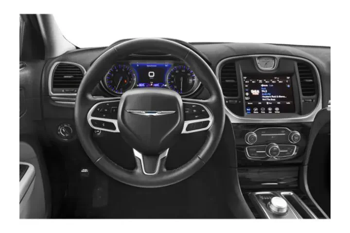 $22698 : Chrysler 300 2022 Touring 4d image 7