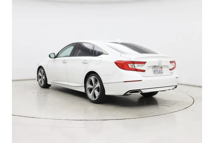 $23998 : Honda Accord 2018 Touring 4d image 2