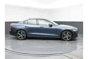 Volvo S60 2024 AWD B5 Core D thumbnail