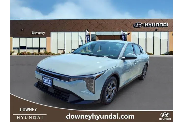 $22290 : Kia K4 2025 LXS 4dr Sedan image 1