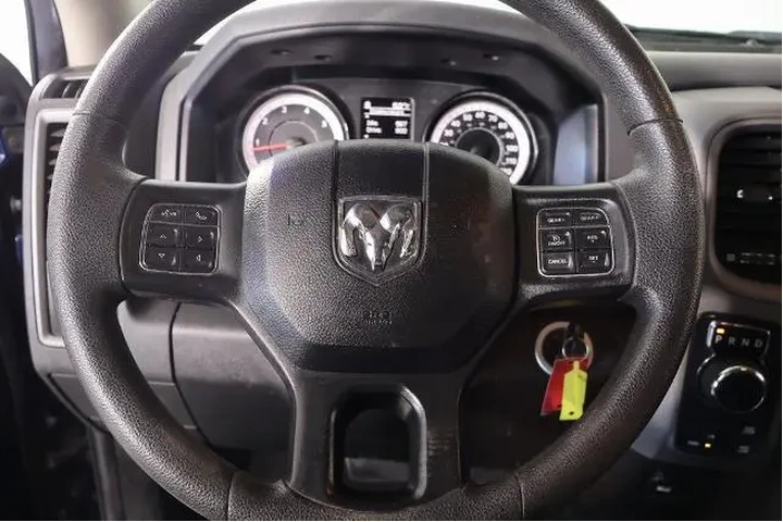 $20433 : Ram 1500 Classic 2019 4x4 Tr image 3