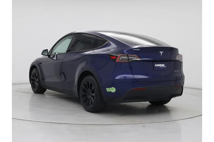 $32998 : Tesla Model Y 2023 AWD Long image 2
