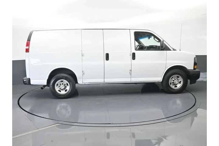 $10991 : Chevrolet Express 2018 2500 image 7