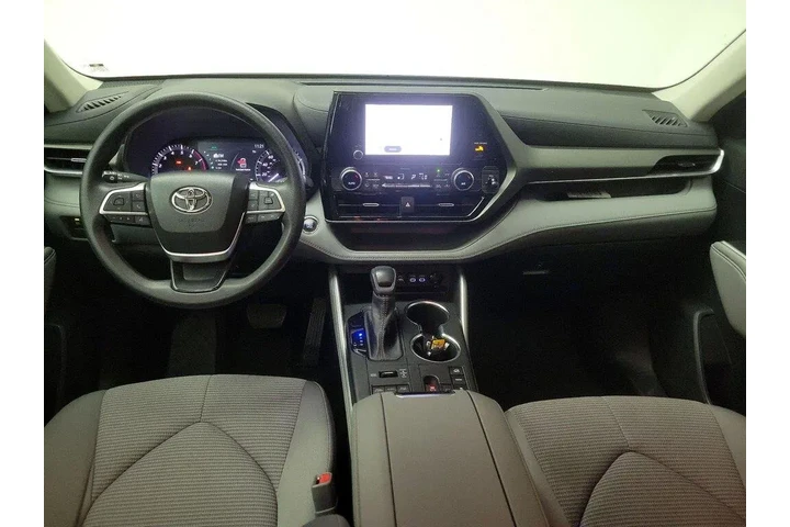 $33998 : Toyota Highlander 2023 AWD X image 9