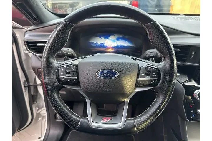 $35172 : Ford Explorer 2021 AWD ST 4d image 9