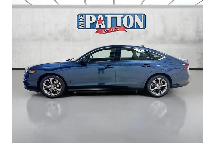 $27760 : Honda Accord 2024 EX 4dr Sed image 4