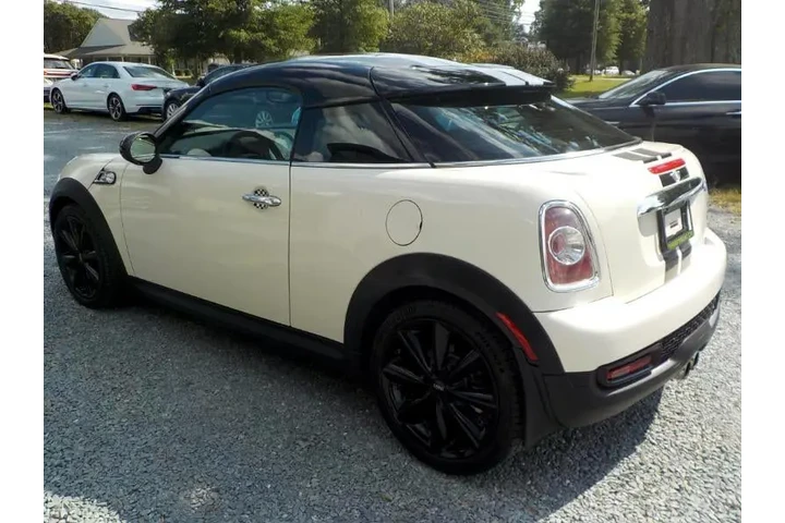 $8997 : 2014 S Coupe image 3