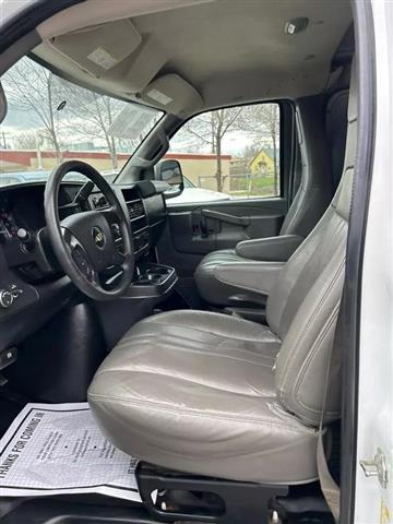 $9850 : 2016 CHEVROLET EXPRESS 2500 image 5