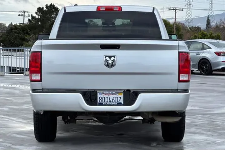 $14591 : Ram 1500 2016 4x2 Express 4d image 4