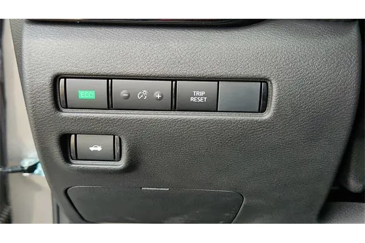 $18543 : Nissan Sentra 2025 SV 4dr Se image 10