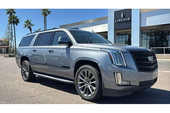 $31896 : Cadillac Escalade ESV 2019 L image 2