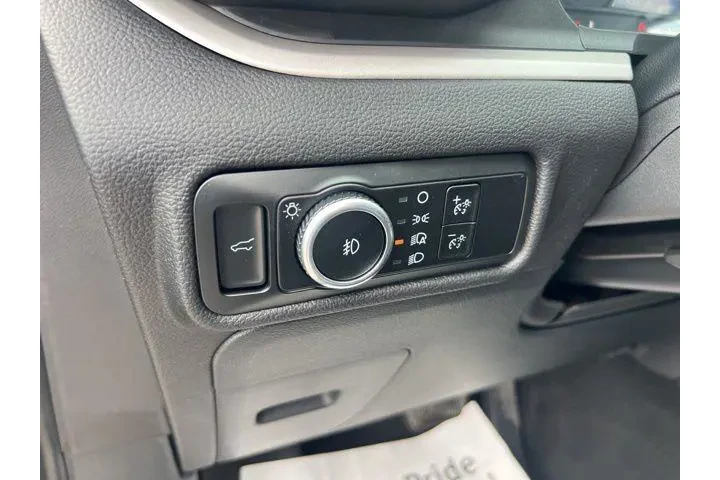 $31893 : Ford Explorer 2023 AWD XLT 4 image 8