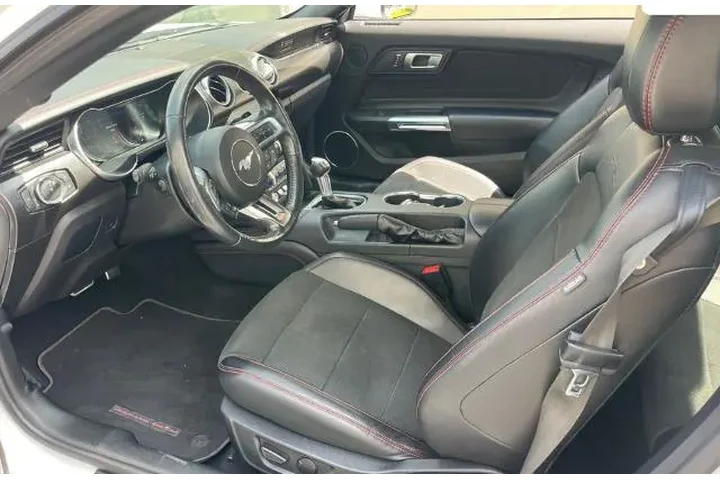 $38900 : Ford Mustang 2020 GT 2dr Fas image 8