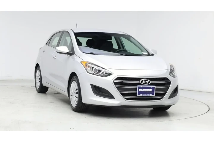 $14998 : Hyundai ELANTRA GT 2017 4dr image 5