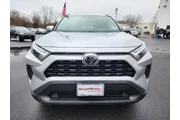 $27999 : Toyota RAV4 2022 AWD XLE 4dr thumbnail