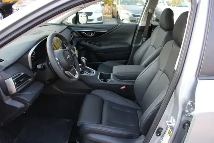 $35990 : Subaru Legacy 2025 AWD Touri image 10
