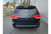 $7999 : 2011 Sienna XLE 8-Passenger thumbnail
