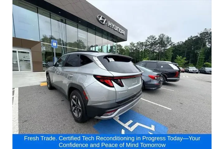 $26888 : Hyundai TUCSON 2025 SEL 4dr image 3