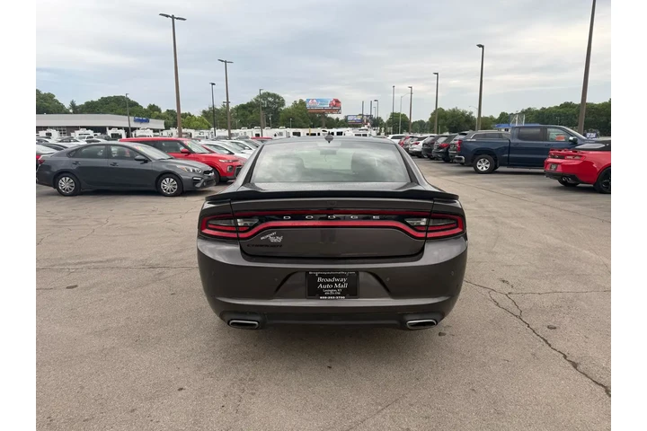 $12980 : 2017 Charger SXT AWD image 3