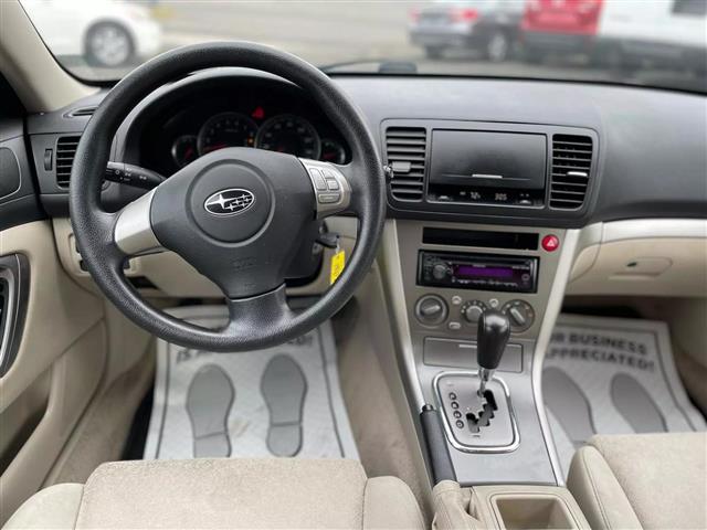 $4900 : 2008 SUBARU LEGACY2008 SUBARU image 9