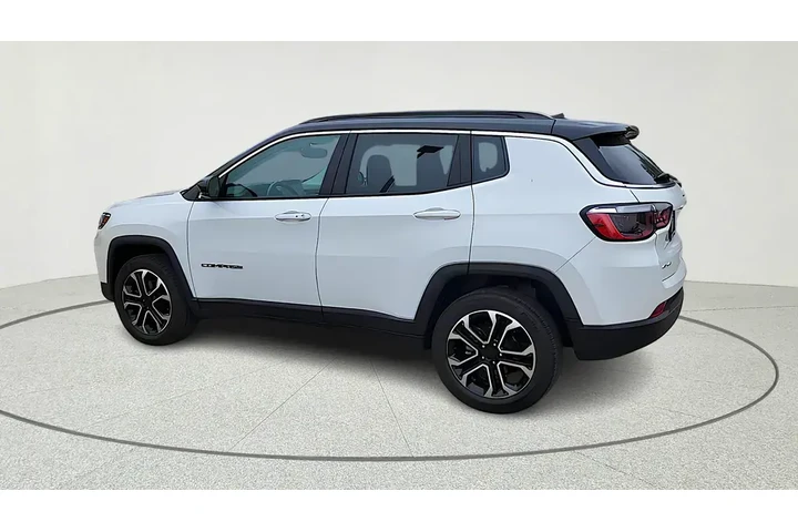 $21892 : Jeep Compass 2022 4x4 Limite image 5