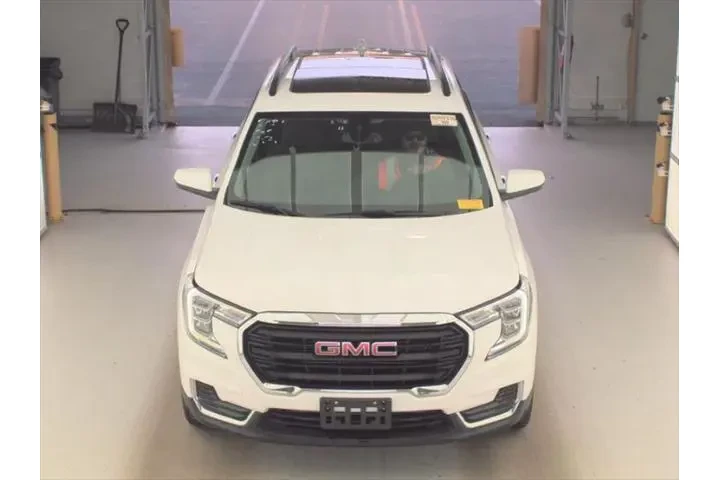 $23993 : GMC Terrain 2023 AWD SLE 4dr image 2