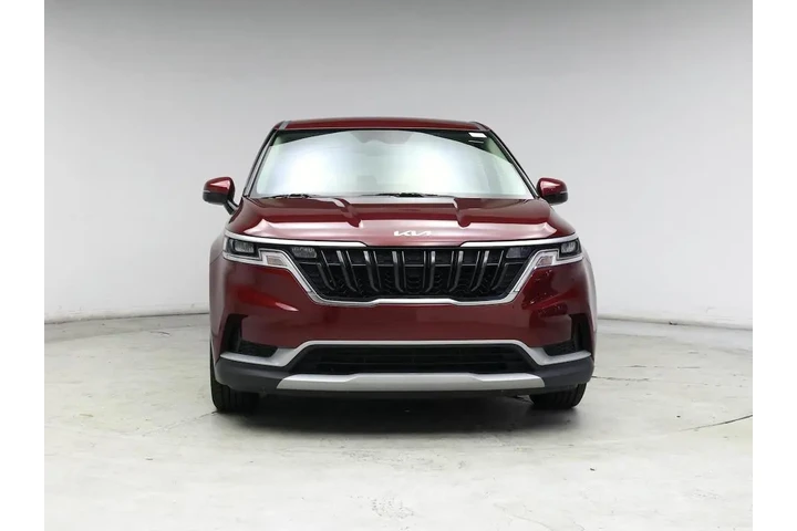 $29998 : Kia Carnival 2024 LX 4dr Min image 5