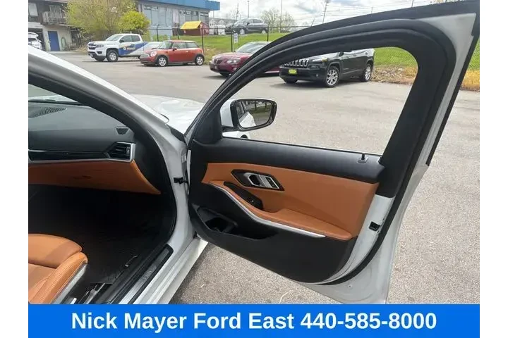 $31968 : BMW 3 Series 2022 AWD 330i x image 9