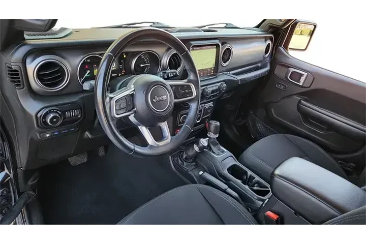 $28819 : Jeep Wrangler Unlimited 2021 image 9