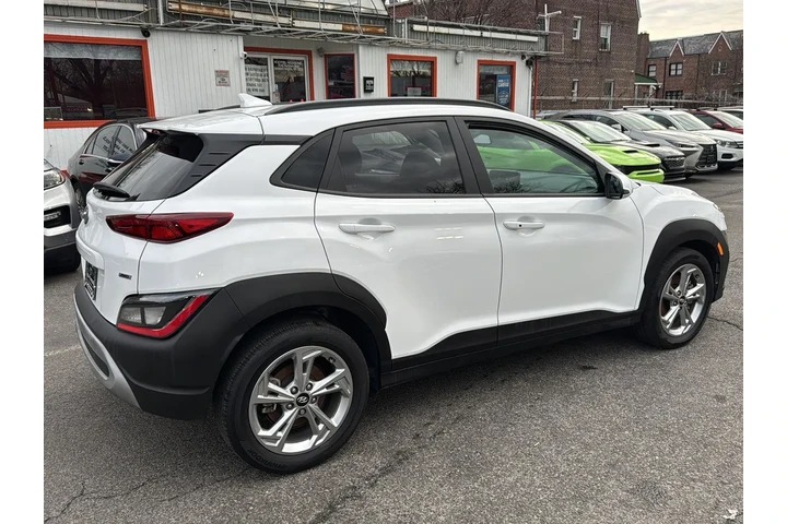 $18990 : Hyundai KONA 2023 AWD SEL 4d image 9