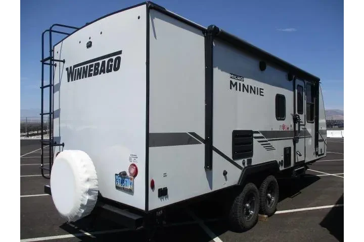 2022 Winnebago 2306BHS image 7