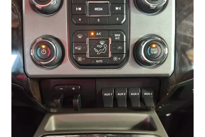 $28500 : Ford F-250 Super Duty 2015 4 image 7