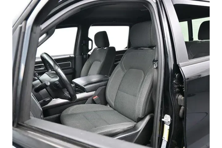 $25900 : Ram 1500 2020 4x2 Big Horn 4 image 10