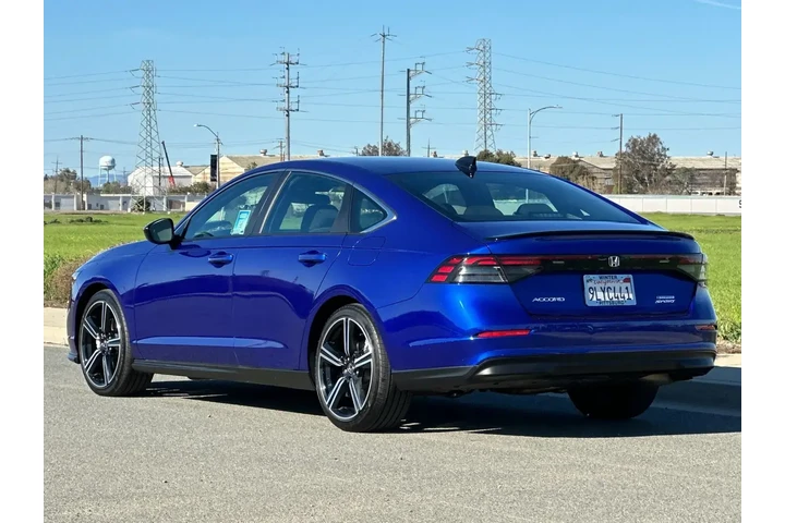 $28451 : Honda Accord Hybrid 2024 Spo image 6