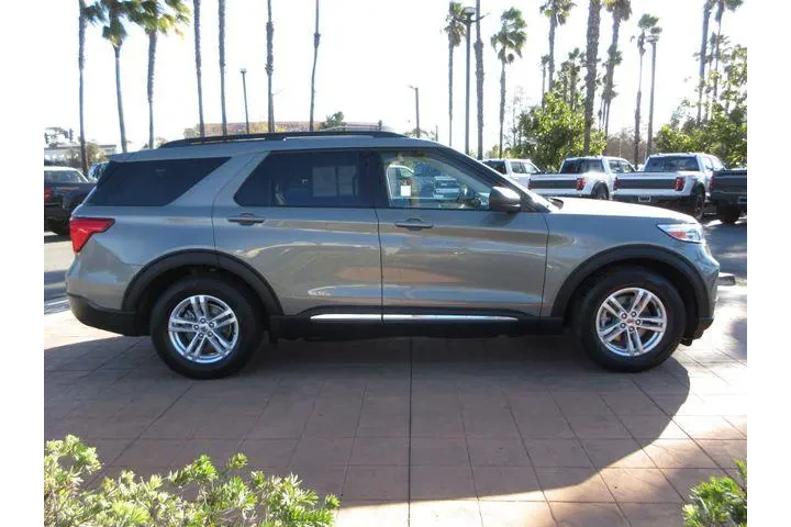 $17499 : Ford Explorer 2020 XLT 4dr S image 5