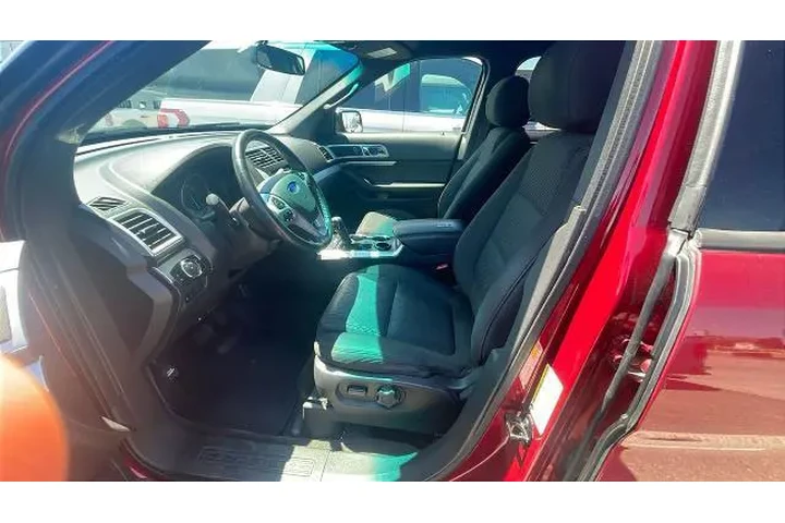 $12950 : Ford Explorer 2015 XLT 4dr S image 3